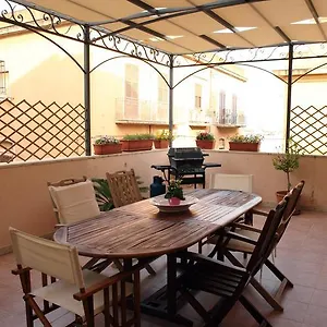 bb-la-terrazza-sul-porto.sicilyhotelsitaly.net/