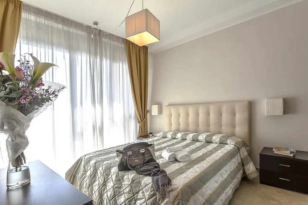 Aparthotel Anghel Siena