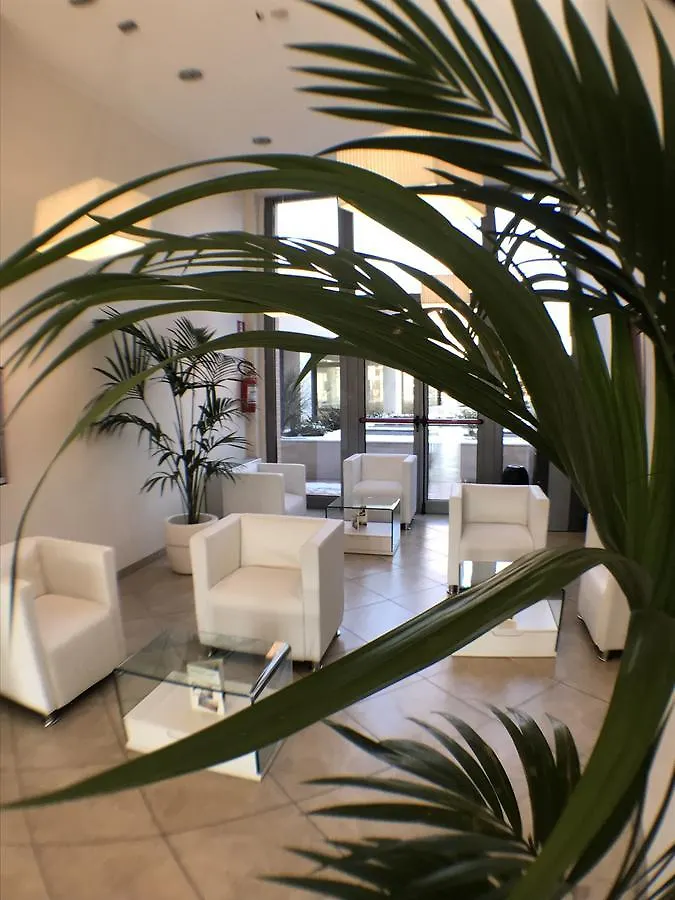 Aparthotel Anghel Siena 3*,
