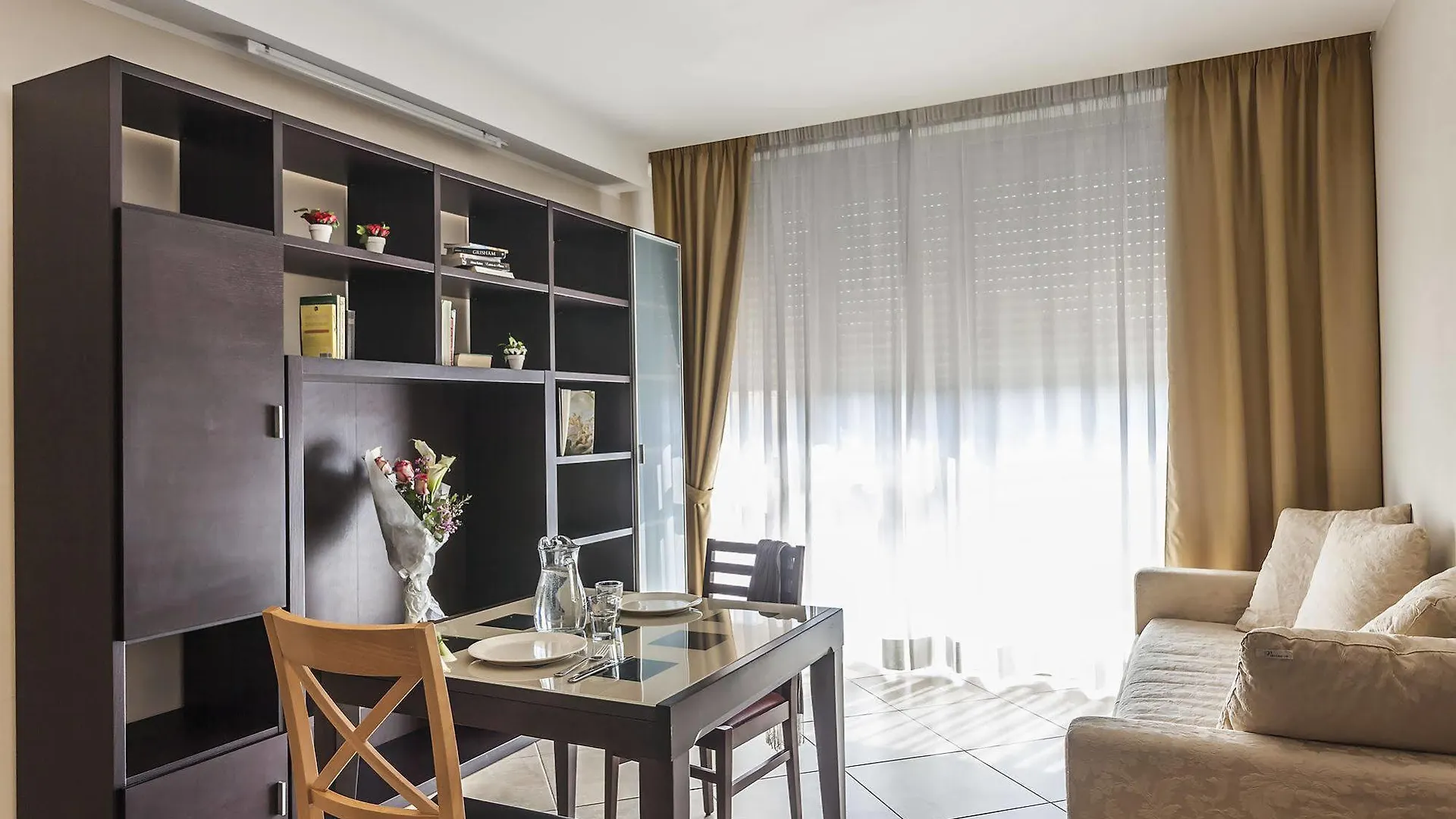 Aparthotel Anghel Siena
