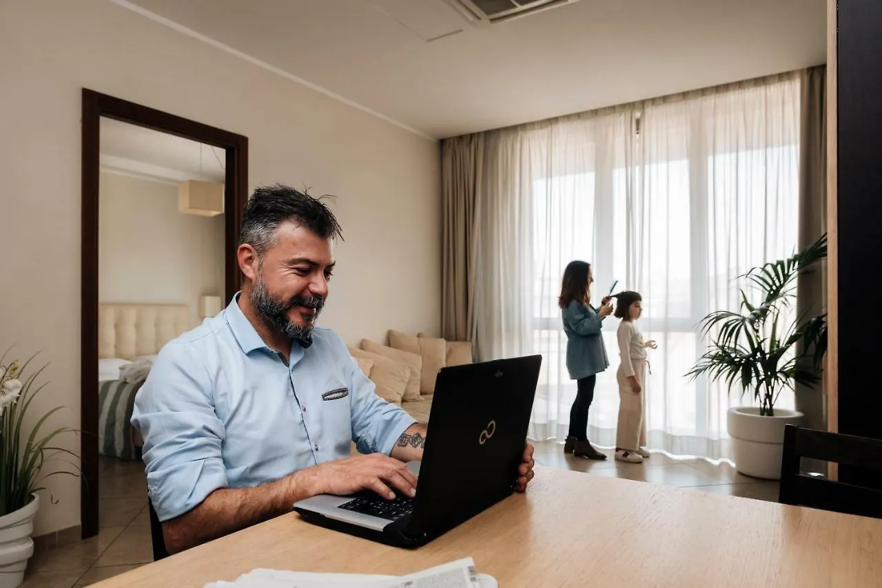 Aparthotel Anghel Siena