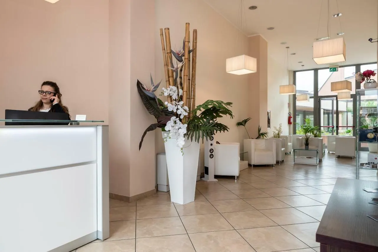 Aparthotel Anghel Siena
